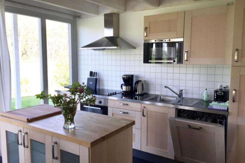 W7 - Sehr Schoenes Ferienhaus Mit Toller Lage Und Super Aussicht In Roebel An Der Mueritz Villa Exteriör bild